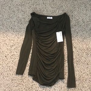 Bailey 44 green olive long sleeve top. Size smal